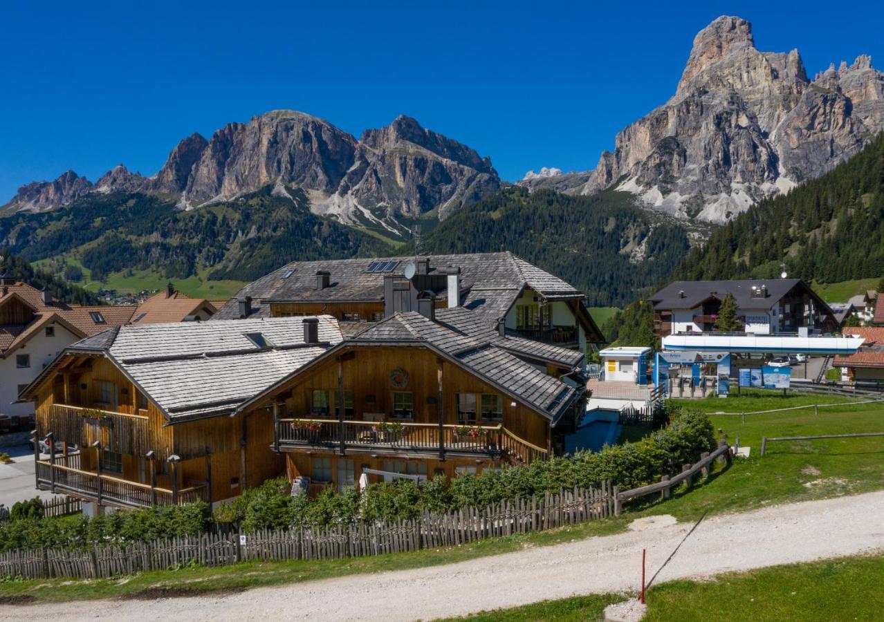 Aparthotel Nei Y Suredl Nevesole Corvara Zewnętrze zdjęcie