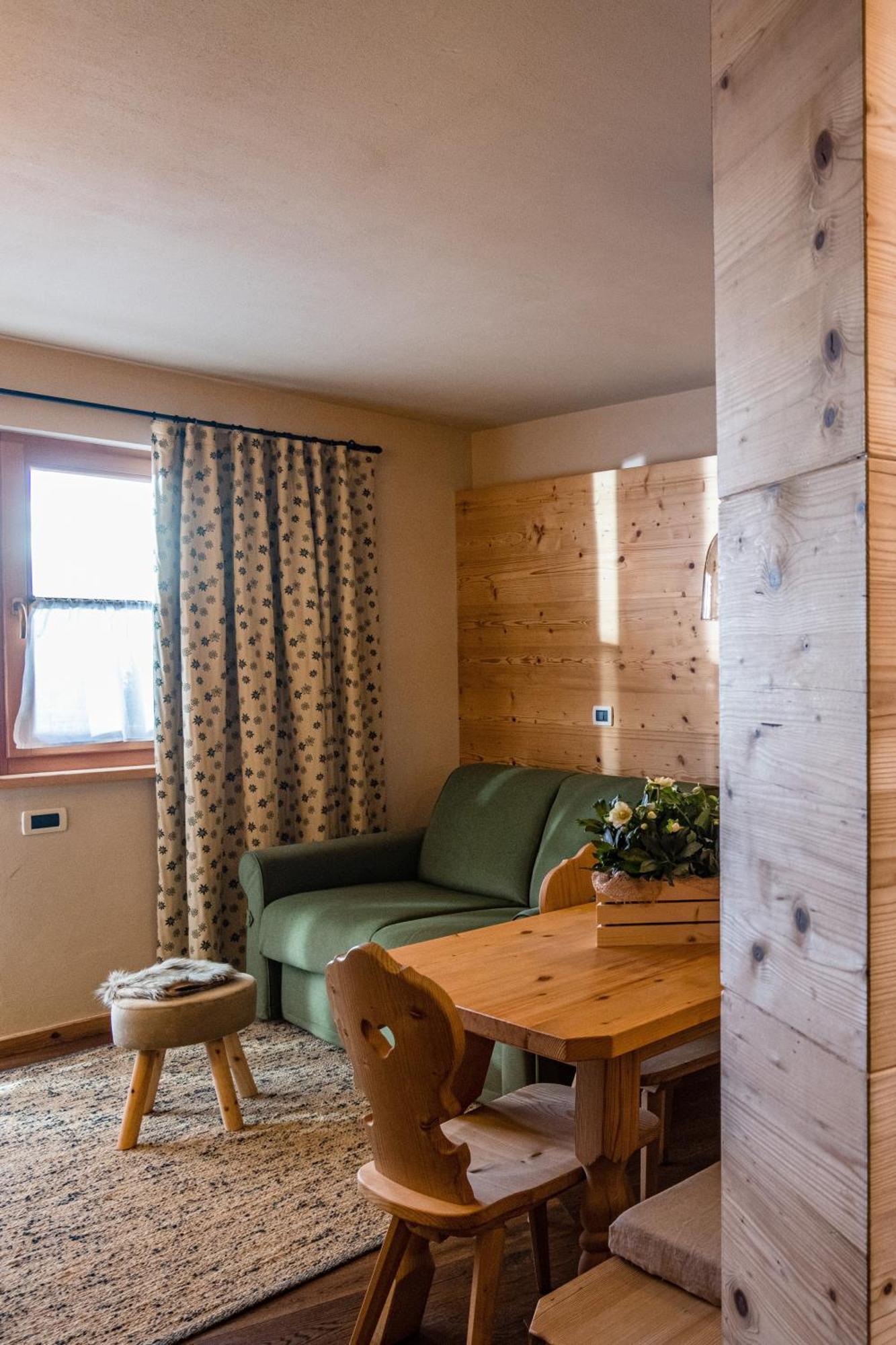 Aparthotel Nei Y Suredl Nevesole Corvara Pokój zdjęcie