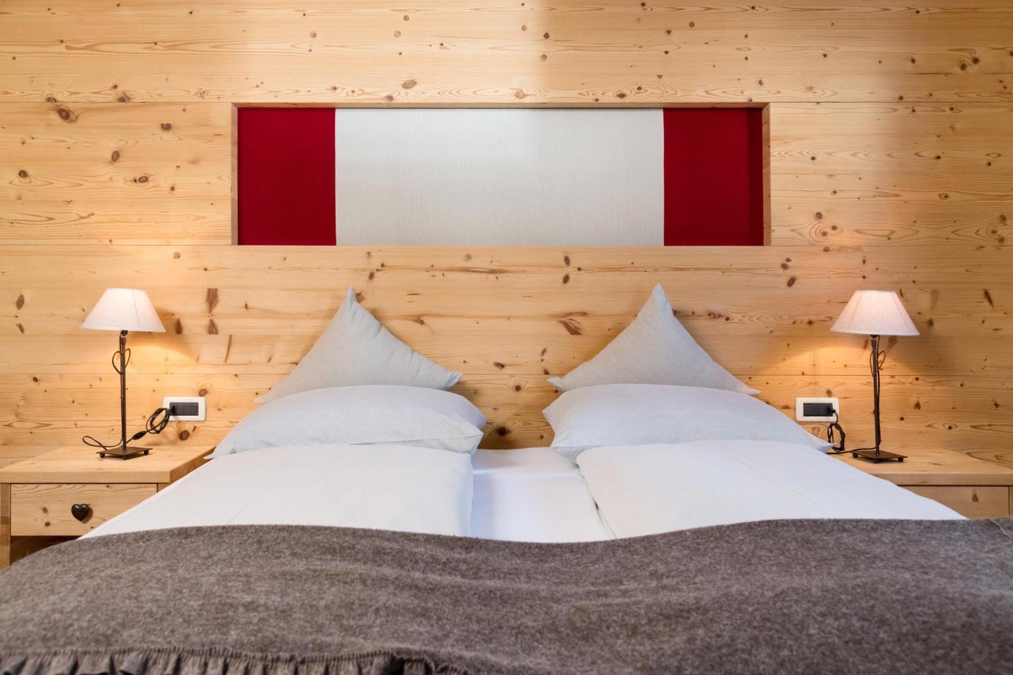 Aparthotel Nei Y Suredl Nevesole Corvara Pokój zdjęcie